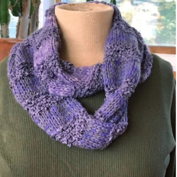 SALE! Cashmere/Silk Purple Hand Knit Scarf/Collar - Picture 3 of 3